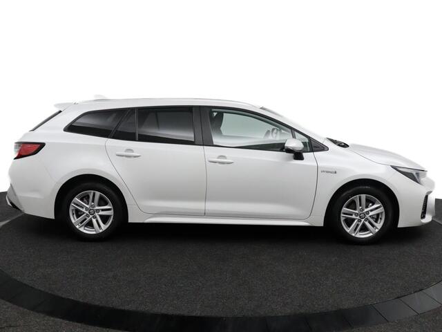 Suzuki Swace 1.8 Hybrid Style Facelift | Nieuwste Model | PDC Rondom | Navigatie | Stuur en Stoelverwarming | Dodehoek Detectie | Draadloos Telefoonlader |