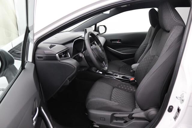 Suzuki Swace 1.8 Hybrid Style Facelift | Nieuwste Model | PDC Rondom | Navigatie | Stuur en Stoelverwarming | Dodehoek Detectie | Draadloos Telefoonlader |