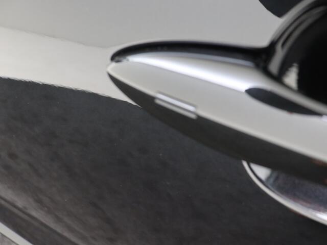 Suzuki Swace 1.8 Hybrid Style | Apple Carplay Android | Parkeercamera | 6 jaar fabrieksgarantie |