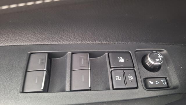 Suzuki Swace 1.8 Hybrid Style AUTOMAAT RIJKLAAR PRIJS