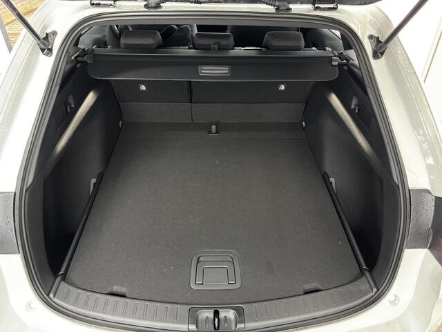 Suzuki Swace 1.8 Hybrid Style