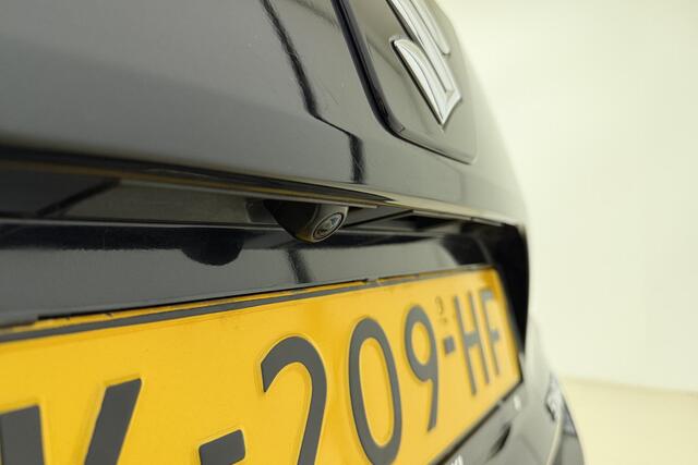 Suzuki Swace 1.8 Hybrid Style Automaat | Navigatie via carplay | Camera | Keyless | Parkeersensoren Extra getint glas | Stuurwielverwarming