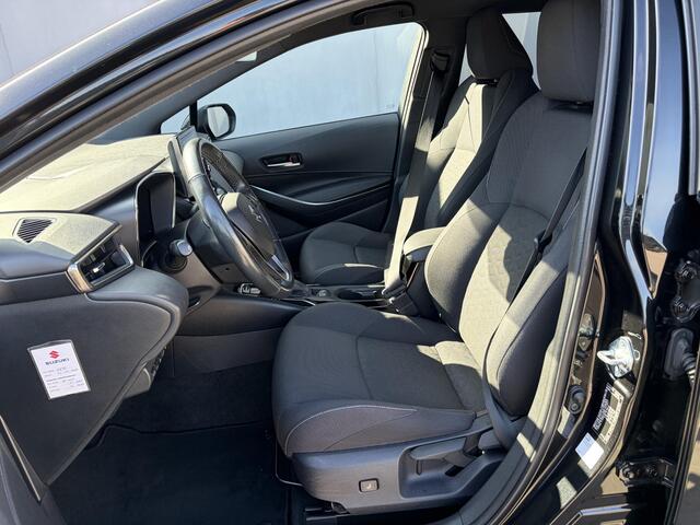 Suzuki Swace 1.8 Hybrid Style / Stoel en stuur verwarming / Navigatie middels Apple Carplay/Androdi Auto / Achteruitrijcamera / Adaptieve cruise control