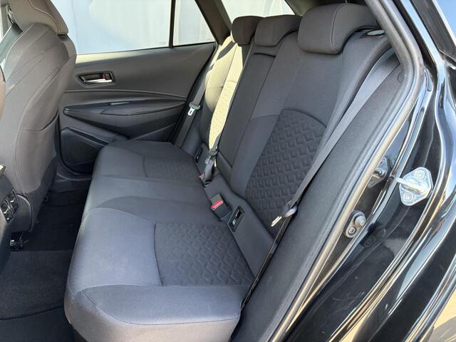 Suzuki Swace 1.8 Hybrid Style / Stoel en stuur verwarming / Navigatie middels Apple Carplay/Androdi Auto / Achteruitrijcamera / Adaptieve cruise control