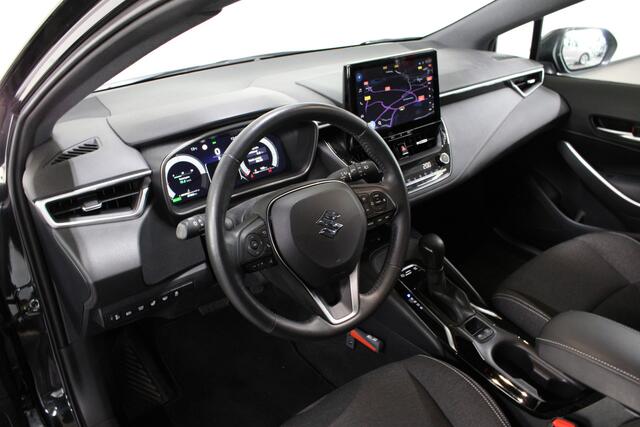 Suzuki Swace 1.8 Hybrid Style / Afn.Trekhaak / Led verlichting / Navi / Stoelverw. / Stuurverw. /