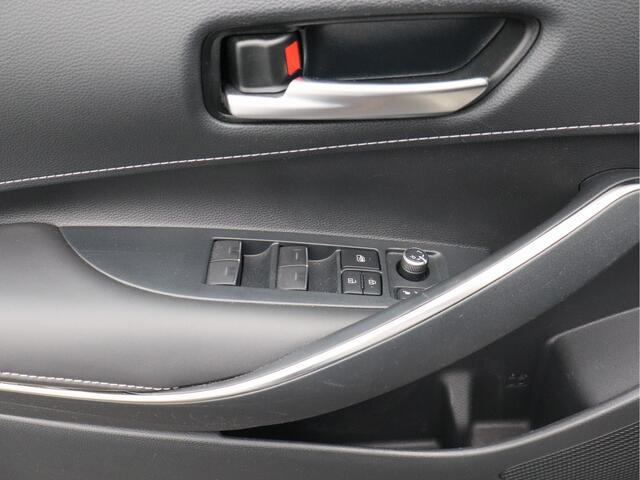 Suzuki Swace 1.8 Hybrid Style/ compleet/ trekhaak!