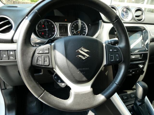 Suzuki VITARA 1.6 EXPERIENCE Camera/Adapt.cruise//Afn.Trekh/Met.lak/ NLauto