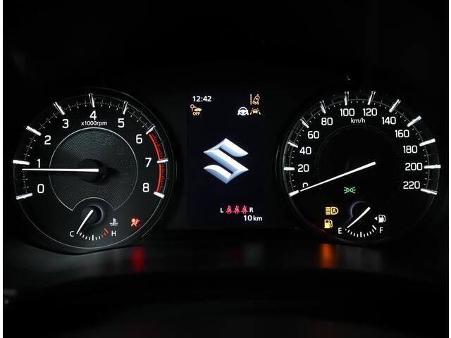 Suzuki VITARA 1.4 Boosterjet Style Smart Hybrid | DE NIEUWE VITARA | Groot scherm Navigatie |dode hoek detectie | Adaptive cruise control | Climate control | Panorama dak | Stoelverwarming |