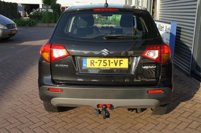 Suzuki VITARA 1,6 Black Edition / Trekhaak
