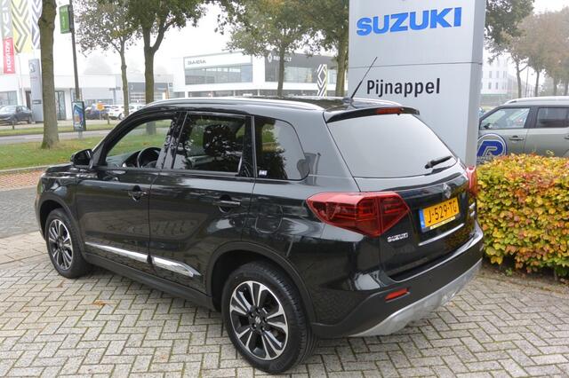 Suzuki VITARA 1.4 Turbo Boosterjet Style met stootlijstset/mask/navigatie