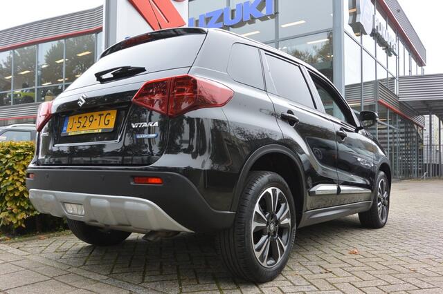 Suzuki VITARA 1.4 Turbo Boosterjet Style met stootlijstset/mask/navigatie