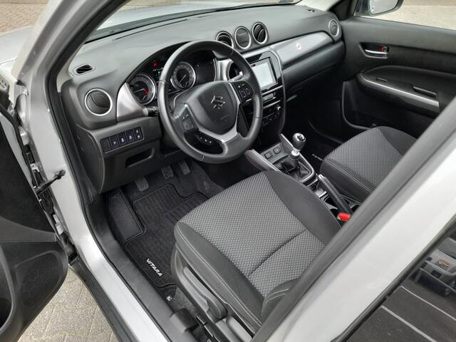 Suzuki VITARA 1.4 SMART HYBRID SELECT CAMERA NAVI ADD. CRUISE CARPLAY