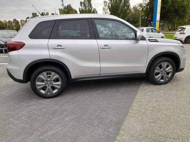 Suzuki VITARA 1.4 SMART HYBRID SELECT CAMERA NAVI ADD. CRUISE CARPLAY