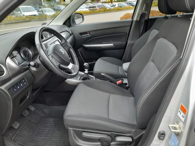 Suzuki VITARA 1.4 SMART HYBRID SELECT CAMERA NAVI ADD. CRUISE CARPLAY