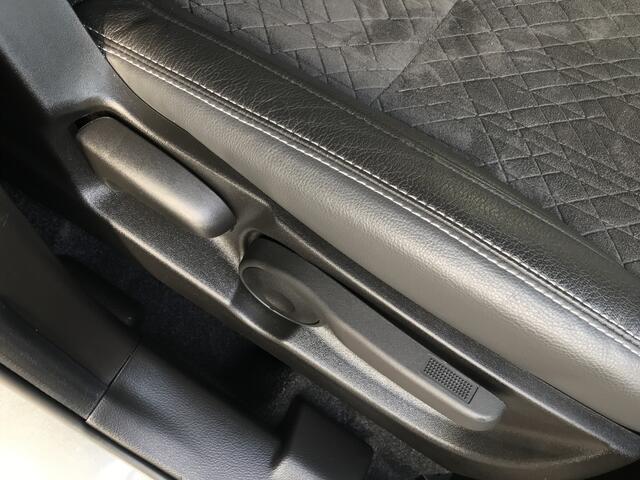 Suzuki VITARA 1.4 Boosterjet Stijl Rijklaarprijs!