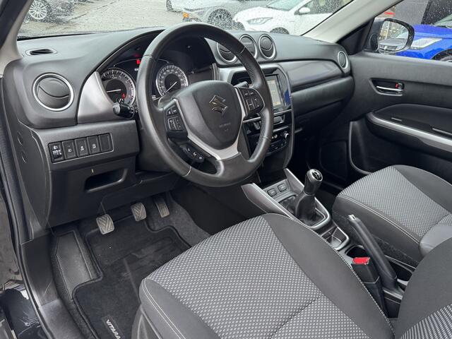 Suzuki VITARA 1.0 Boosterjet Select Dealer onderhouden Navigatie Cruise control Camera Info: M. Safari 0492588976