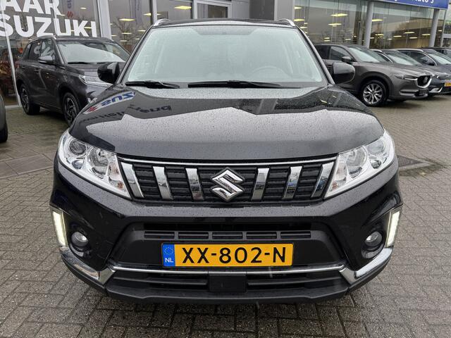 Suzuki VITARA 1.0 Boosterjet Select Dealer onderhouden Navigatie Cruise control Camera Info: M. Safari 0492588976