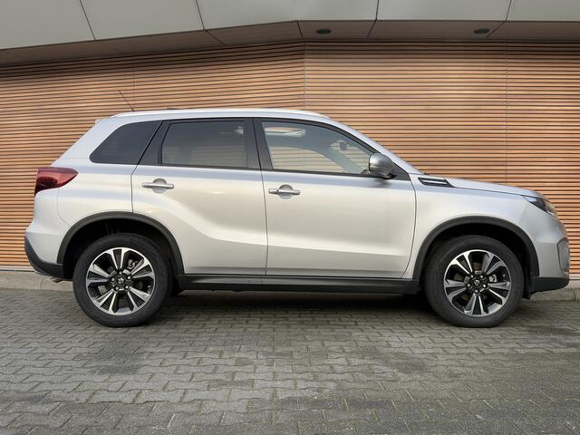 Suzuki VITARA 1.5 Hybrid Style Navi / Panodak / Adpt Cruise / Camera / Led enz enz