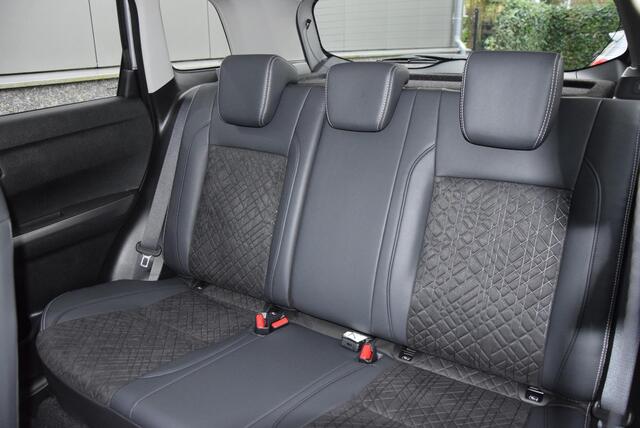 Suzuki VITARA 1.5 Hybrid Style | Rijklaarprijs ¤36.394,-!! | 6 jaar garantie of 150.000 KM|