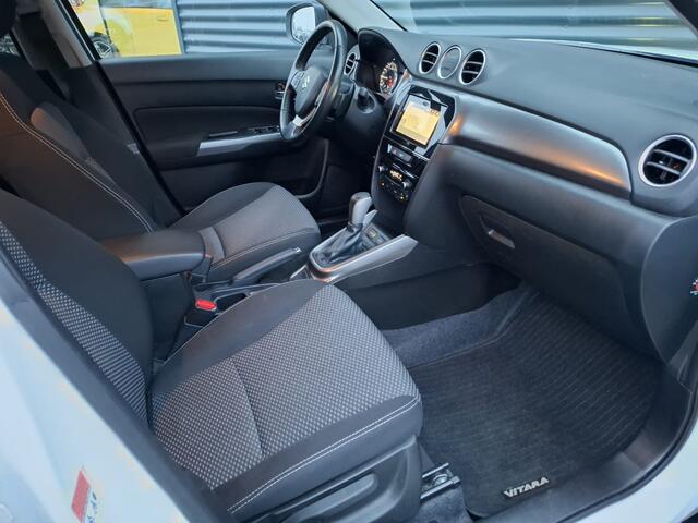 Suzuki VITARA 1.4 Boosterjet Select Smart Hybrid Automaat Dealer O.H. | Trekhaak Afneembaar | Adaptive Cruise | Apple Carplay | Navigatie | Camera | Stoelverwarming | DAB |