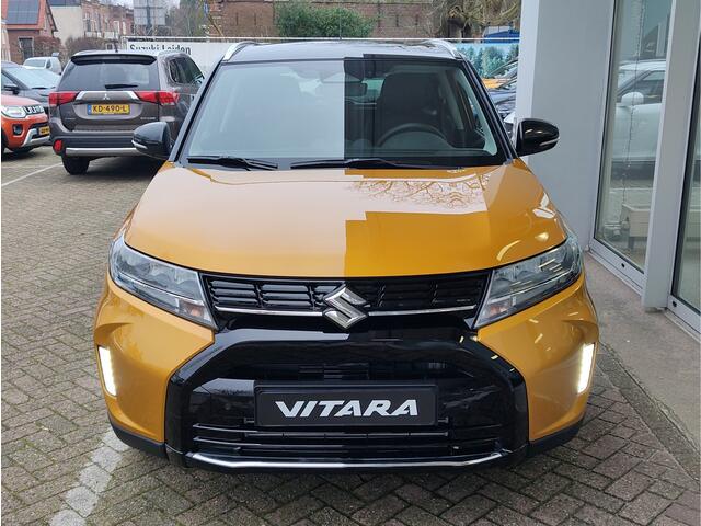 Suzuki VITARA 1.4 BOOSTERJET STYLE SMART HYBRID Direct Beschikbaar | Met 6 JAAR GARANTIE! | Inclusief ¤ 2.000,- Voorraad Voordeel