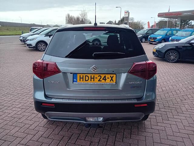 Suzuki VITARA 1.5 Hybrid Select Automaat, Airco(automatisch) Carplay/Android auto, Navigatie, Bluetooth, Cruise control adaptief, Stoelverwarming, Camera, Keyless, Rijbaan begeleiding, Dode hoek detector, enz.., Nieuwstaat, Dealer onderhouden, BOVAG