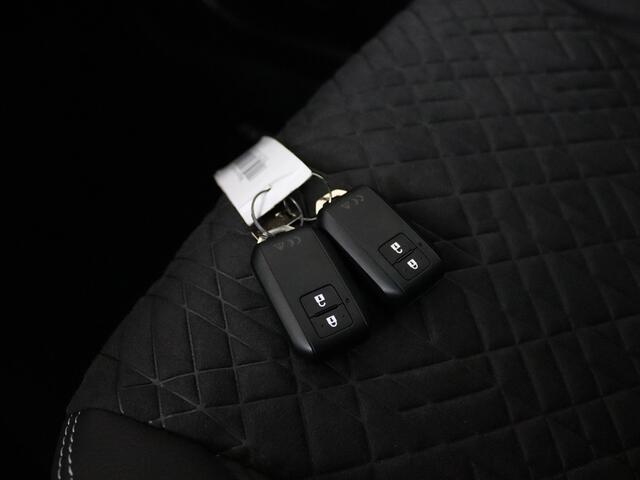Suzuki VITARA 1.4 Boosterjet Style Smart Hybrid | Apple Carplay / Android Auto (Navigatie) | Parkeersensoren rondom | Lederen bekleding | Keyless Entry |