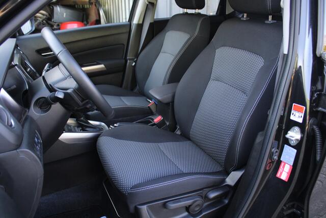 Suzuki VITARA 1.5 Hybrid 115PK Select AllGrip Automaat Adaptieve Cruise Control, Stoelverwarming, Achteruitrijcamera, Dodehoek Detector
