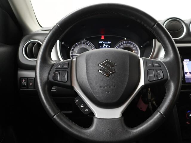 Suzuki VITARA 1.4 Boosterjet Select Achteruitrijcamera | Navigatiesysteem | Verwarmde stoelen | LM-velgen |
