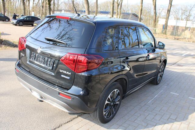 Suzuki VITARA 1.4 Boosterjet Style Smart Hybrid AUTOMAAT Pano