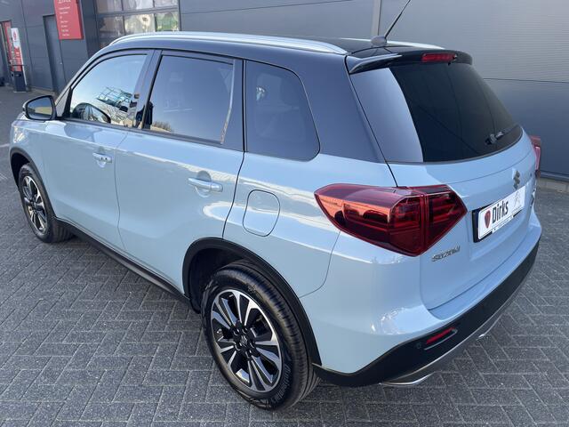 Suzuki VITARA 115pk Hybrid Style (Camera - Keyless Entry - Stoelverwarming - Parkeersensoren V+A - - Automatische Airco - Navigatie - Dodehoekdetectie- Two Tone)