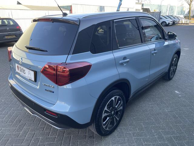 Suzuki VITARA 115pk Hybrid Style (Camera - Keyless Entry - Stoelverwarming - Parkeersensoren V+A - - Automatische Airco - Navigatie - Dodehoekdetectie- Two Tone)