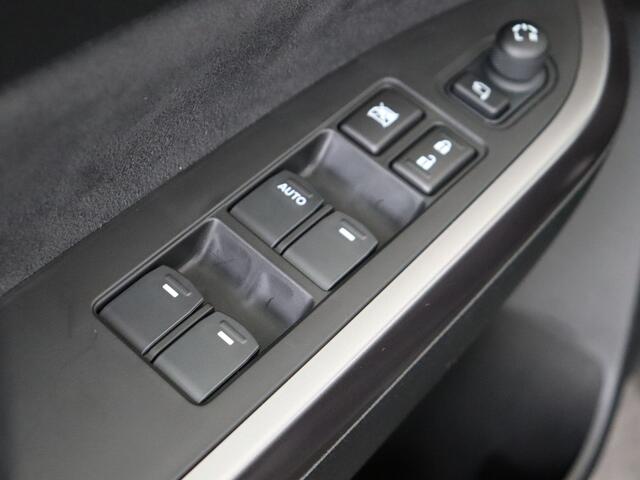 Suzuki VITARA 1.4 Boosterjet Style Smart Hybrid | Panodak / Sunroof | Apple Carplay Android | Parkeercamera | 6 jaar fabrieksgarantie|