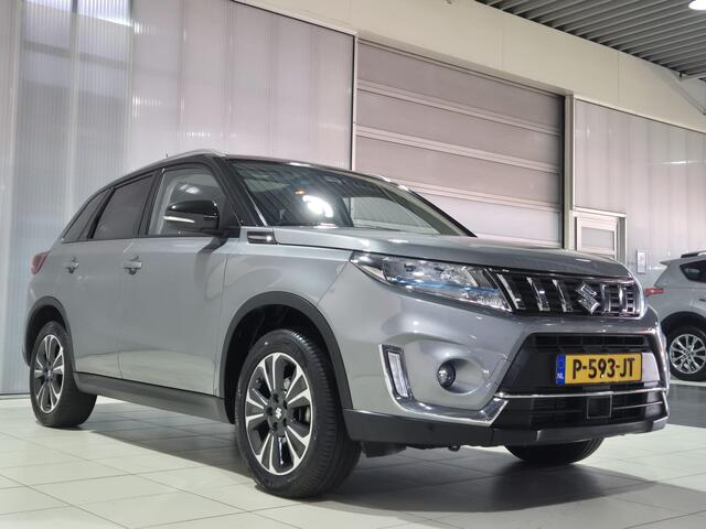 Suzuki VITARA 1.4 Boosterjet Style Smart Hybrid zomer + winterbanden , 46.911 KM , zeer veel luxe aanwezig !