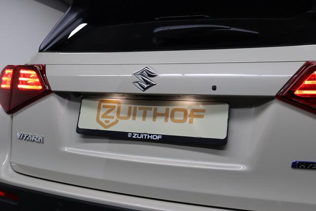 Suzuki VITARA 1.5 Hybrid Automaat Style | ¤ 3.600,- Demo voordeel! | Leder | Navigatie | Camera | Parkeerhulp | Adaptive-cruise | Two-Tone Lak | Dodehoekdetectie