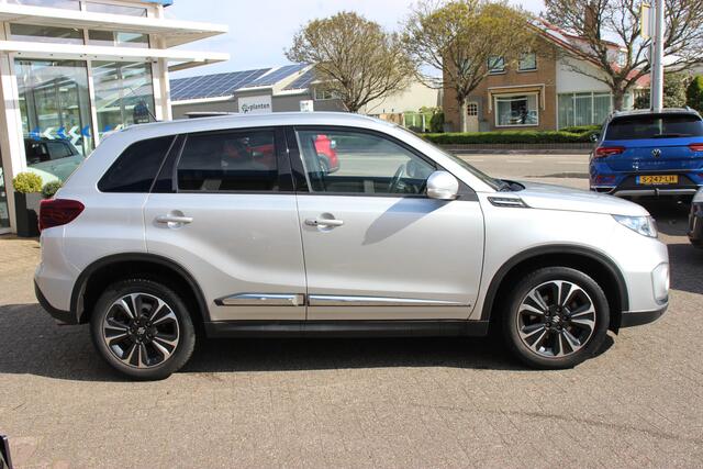Suzuki VITARA 1.4 Boosterjet Stijl/Style Automaat | Trekhaak | Opendak | PDC |