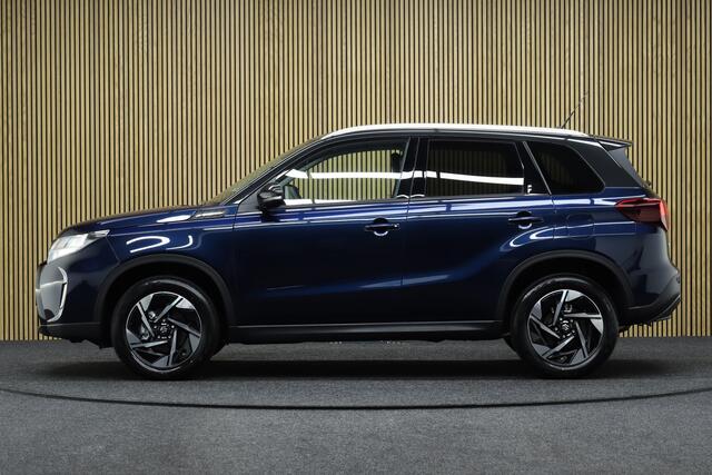 Suzuki VITARA 1.5 Hybrid Automaat Style | ¤ 3.600,- Demo voordeel! | Leder-Alcantara | Camera | Navigatie | Parkeerhulp | Adaptive-cruise | Two-Tone Lak | Dodehoekdetectie