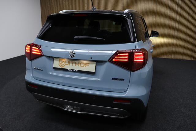 Suzuki VITARA 1.5 Hybrid Automaat Style | ¤ 3.600,- Demo voordeel! | Leder-Alcantara | Camera | Navigatie | Parkeerhulp | Adaptive-cruise | Two-Tone Lak | Dodehoekdetectie
