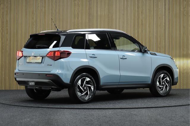 Suzuki VITARA 1.5 Hybrid Automaat Style | ¤ 3.600,- Demo voordeel! | Leder-Alcantara | Camera | Navigatie | Parkeerhulp | Adaptive-cruise | Two-Tone Lak | Dodehoekdetectie