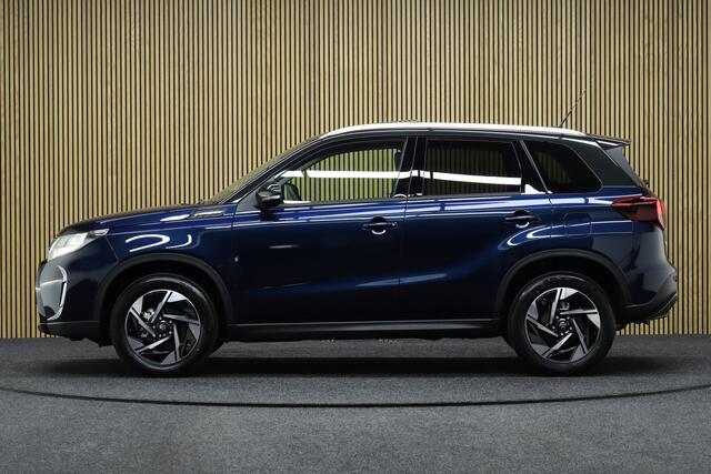 Suzuki VITARA 1.5 Hybrid Automaat Style AllGrip | Panoramadak | ¤ 3.100,- Demo voordeel! | Leder-Alcantara | Camera | Navigatie | Parkeerhulp | Adaptive-cruise | Two-Tone Lak | Dodehoekdetectie