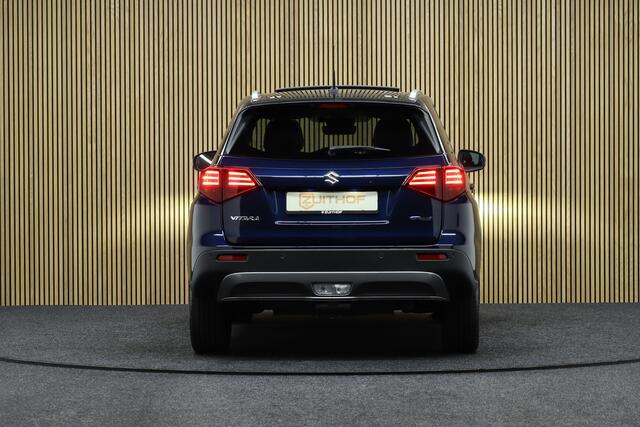 Suzuki VITARA 1.5 Hybrid Automaat Style AllGrip | Panoramadak | ¤ 3.100,- Demo voordeel! | Leder-Alcantara | Camera | Navigatie | Parkeerhulp | Adaptive-cruise | Two-Tone Lak | Dodehoekdetectie