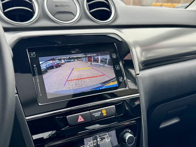 Suzuki VITARA 1.5 Hybrid Style Automaat Trekhaak Panoramadak Camera Navi Carpl
