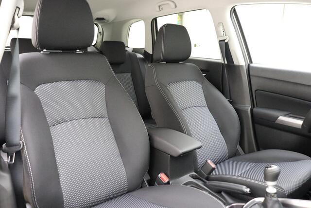 Suzuki VITARA 1.4 Boosterjet Select Smart Hybrid | Navigatie | Parkeerhulp | Cruise Control | Achteruitrijcamera | Stoelverwarming | Actie prijs