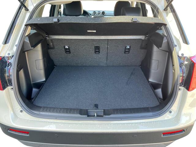 Suzuki VITARA 1.5 Hybrid Style AUTOMAAT | STOELVERWARMING | CAMERA | NAVI | ZWART DAK |
