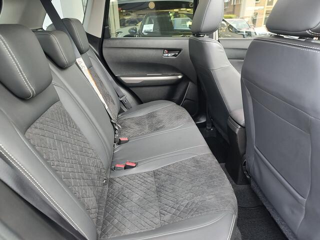 Suzuki VITARA 1.5 HYBRID STYLE Dodehoeksensoren | Camera | Stoelverwarming