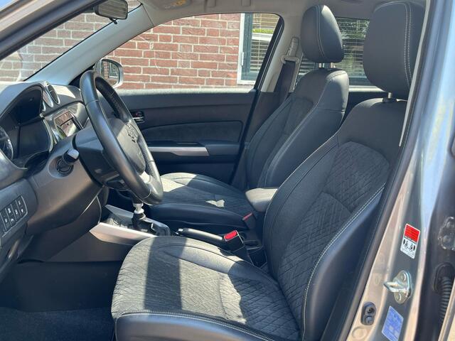 Suzuki VITARA 1.4 Boosterjet Style Smart Hybrid. Panodak, Camera, Led Koplampen, Haak 1200kg