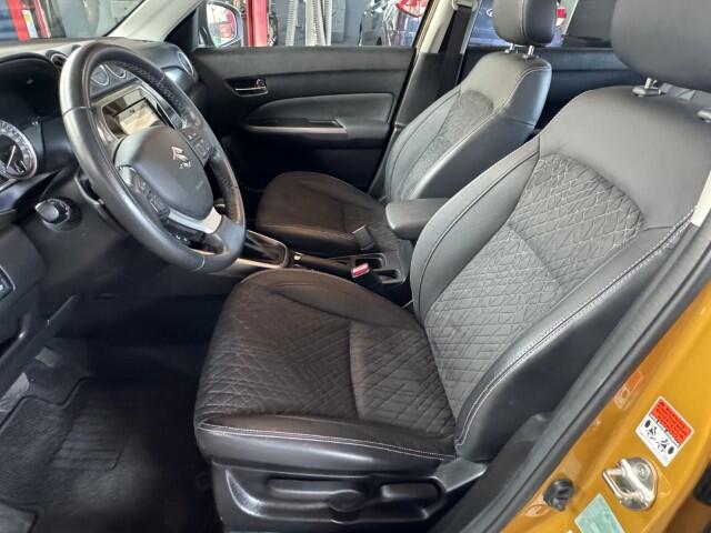 Suzuki VITARA 1.5 Hybrid Style, All Grip, Pano dak, Alcantara
