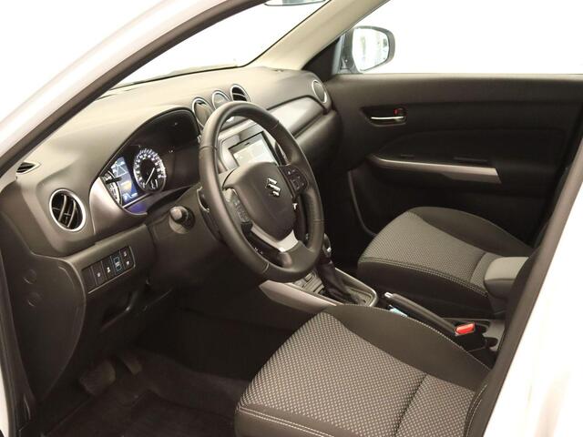 Suzuki VITARA 1.5 Hybrid Select - DODEHOEK DETECTIE- 17 INCH LICHT METALEN VELGEN - PARELMOER LAK - KEYLESS ENTRY/ START - CLIMATE CONTROL - VOORSTOELEN VERWARMD - CAMERA