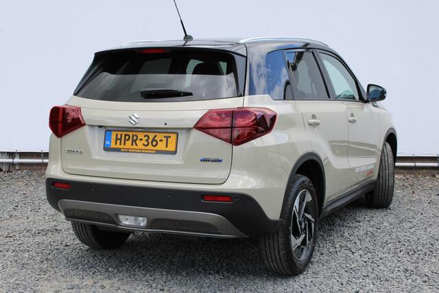 Suzuki VITARA 1.5 Hybrid Style Demo Voordeel, Parkeersensoren Draadloos Carplay en Panorama Dak.