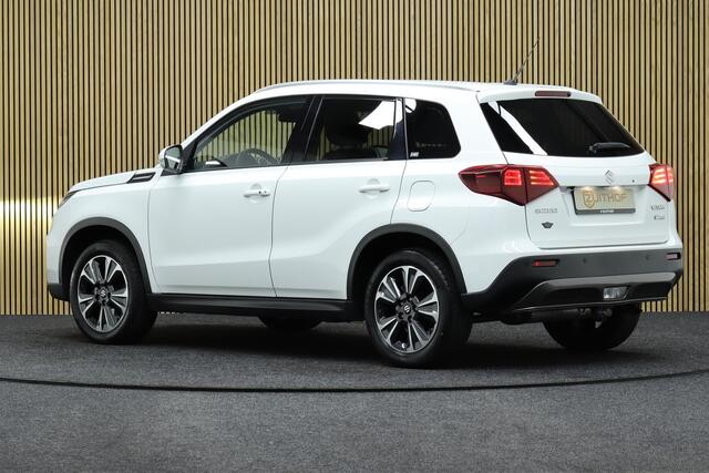 Suzuki VITARA 1.4 Boosterjet Style Smart Hybrid | Adaptive-cruise | Afneembare Trekhaak | Apple Carplay & Android Auto | Camera | Keyless | Clima | Dodehoekdetectie